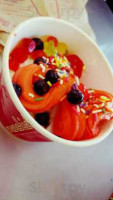 Menchie's Frozen Yogurt food