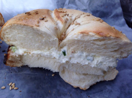 Amis Hot Bagels food