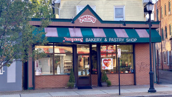 Abrantes Bakery Pastry Shop outside