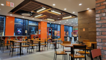 Burger King inside