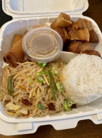 Jade's Filipino Food inside