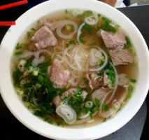 Pho Le food