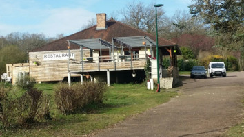 Chalet Du Lac food