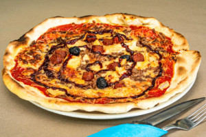 Pizzas Saint Georges food