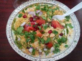 Chaat N Roll food