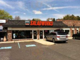 Saladworks outside