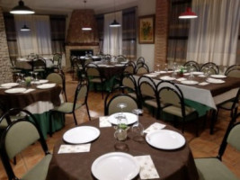 Pizzeria Alacena inside