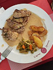 L'assiette Gourmande food