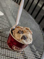 Cold Stone Creamery inside