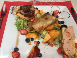 La Grillade Au Bois food