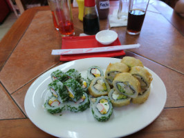 Hatzumi Sushi food