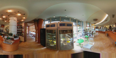 Pasticceria Del Corso inside