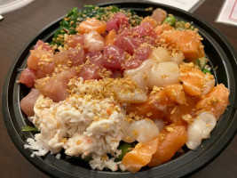 Oke Poke Lake Forest food