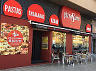 Pizza Store inside