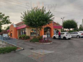 Taco Bell inside