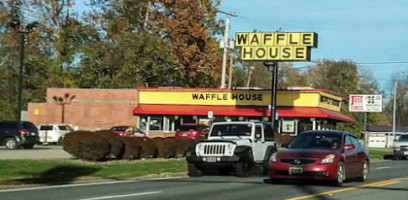 Waffle House outside