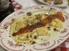 Maggiano's Little Italy food