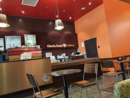 Gloria Jean’s Coffees Riccarton inside