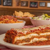 Buca di Beppo food