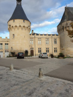 le grill du chateau outside