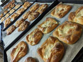 Carstens' Bakery food