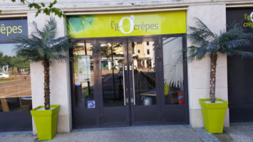 L'ile O'crepes outside