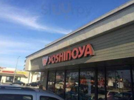 Yoshinoya Inglewood outside