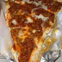 Delio's Pizza food