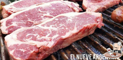 El 9 Argentino food