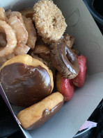 Crispy's Donuts food