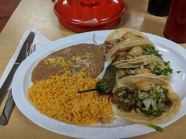 Taqueria El Rodeo food