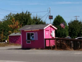 Pink Sugar Espresso outside