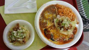 Taqueria Los Magueyes food