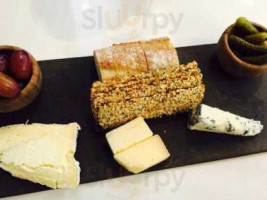 Cheesetique - Shirlington food