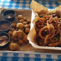 Dickey's Barbecue Pit food