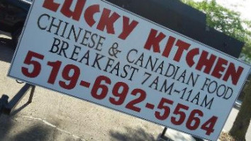 Lucky Kitchen food