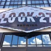 Lock 27 Brewing food