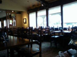 Olive Garden Norfolk inside