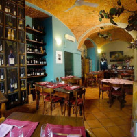 Vineria Derthona food