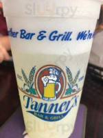 Tanner's Grill food