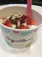 Yogurtland Atlantic Square food