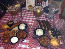 Famous Dave's -b-que food