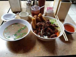 Simply Pho food