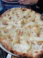 Pizzeria La Bota food