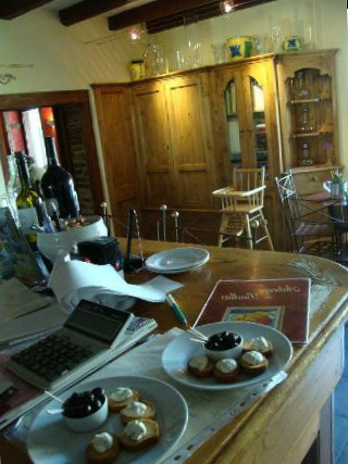 restaurant image
