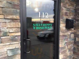 Washington Street Irish Pub outside