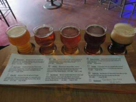 Oak Creek Brewing food