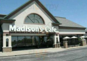 Madison's Cafe outside