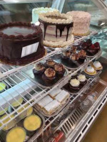 Chiffonos Bakery food