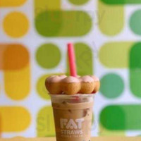 Fat Straws Bubble Tea (plano) food